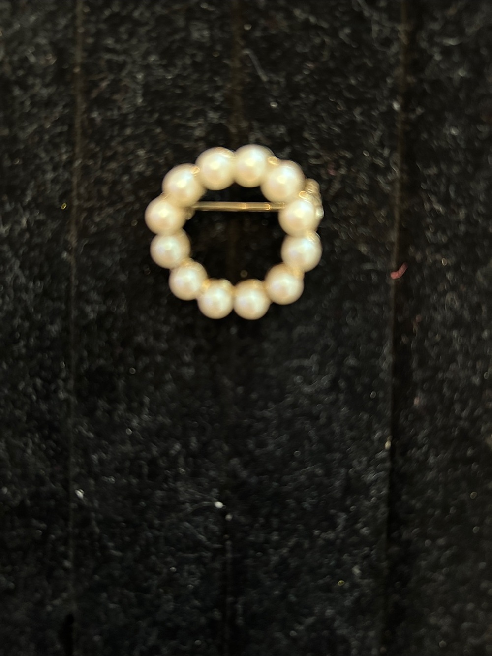 Pearl Circle Brooch - White Pearl Accent